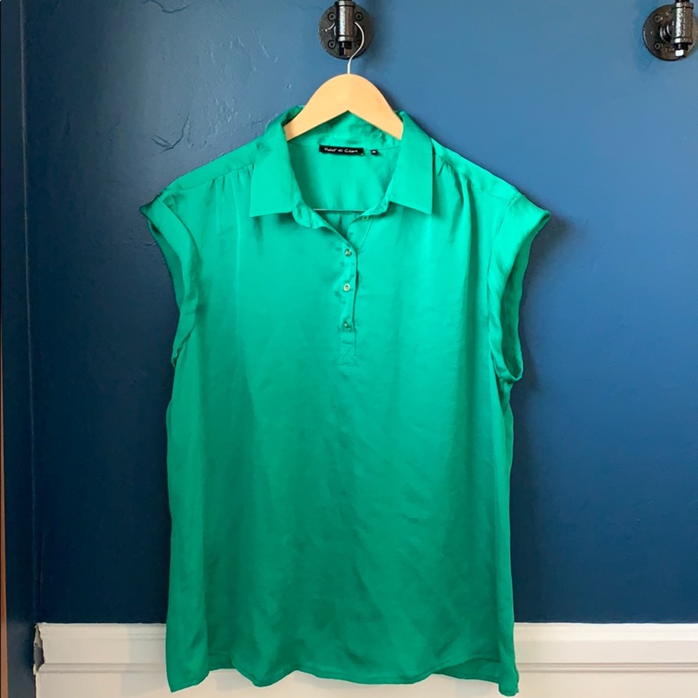 Green lightweight blouse 💚